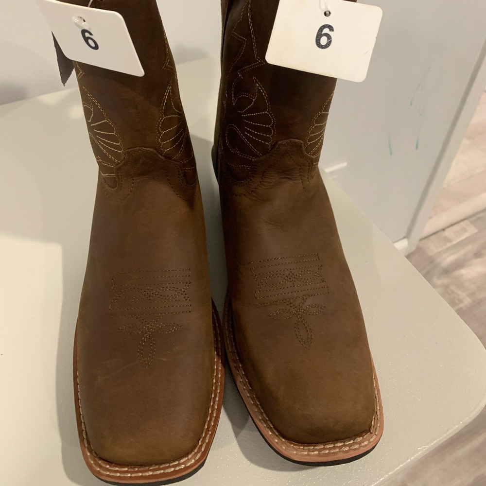 Brand new Cowgirl boots